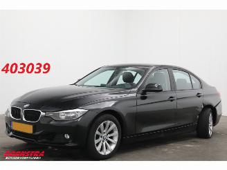 Unfallwagen BMW 3-serie 320i AUT Executive Navi Cruise Clima PDC AHK 152.512 km! 2012/6