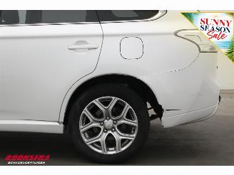 Mitsubishi Outlander 2.0 PHEV instyle 4WD Schuif/kantel Navi Clima Leder SHZ Camera PDC AHK picture 5