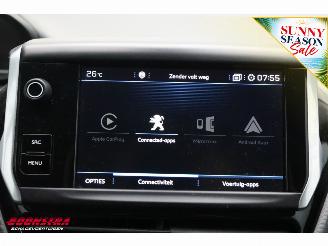 Peugeot 2008 1.2 PureTech Signature Cruise Navi Airco Apple/Android PDC picture 26