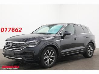 Voiture accidenté Volkswagen Touareg 3.0 TDI 4motion R-Line HUD Pano ACC SHZ Virtual 360° PDC AHK 2021/11
