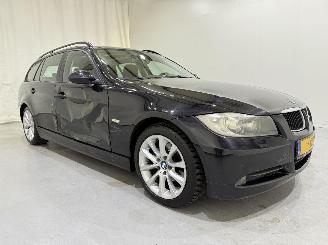 Schadeauto BMW 3-serie Touring 320i Executive Aut 2007/3