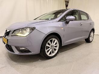 Coche accidentado Seat Ibiza HB 1.0 Eco 5 Drs TSI Style Navi/Airco 2015/9