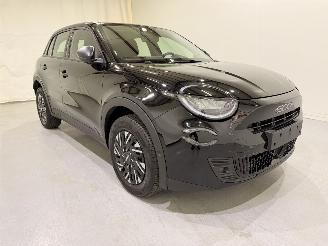skadebil auto Fiat 600 1.2 Hybrid 100/110ps DCT6 Clima/Apple 2025/3