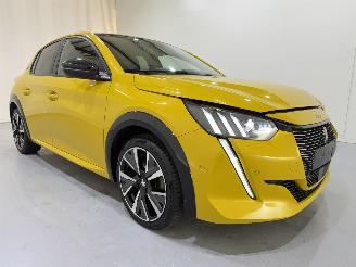 Damaged car Peugeot 208 HB 1.2 Puretech 130 GT-Line Aut8 2020/3