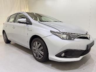 Damaged car Toyota Auris HB 1.8 Hybrid Comfort Dynamic 2016/10