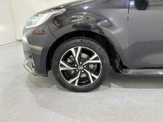 Toyota Yaris HB 1.5 Hybrid Iconic picture 13