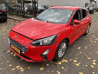 Schadeauto Ford Focus 1.0 Ecoboost Titanium Business  5 Drs 2020/2