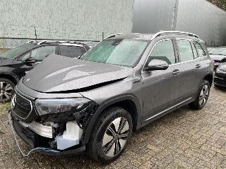 Damaged car Mercedes EQB 250  Business Line  Automaat 2022/12