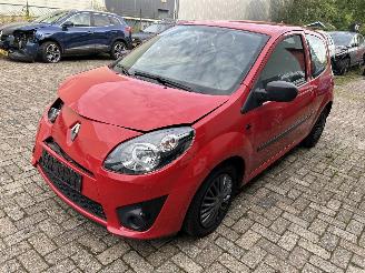 Schadeauto Renault Twingo 1.2-16V Authentique 2011/4