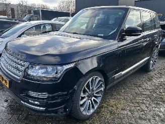 Schadeauto Land Rover Range Rover 3.0 TDV6  Autobiography  Automaat  Pano-Leer Bomvolle auto 2014/4