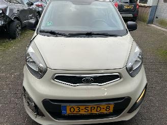 Kia Picanto 1.0 CVVT Comfort Plus picture 2