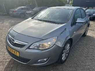 Schadeauto Opel Astra 1.4 Selection   5 Drs 2010/9