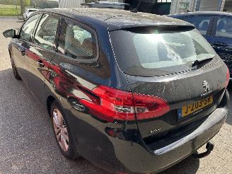 Peugeot 308 SW  1.2 PureTech  Bluelease Active picture 6