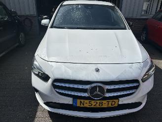 Mercedes B-klasse 200 D   Automaat picture 2
