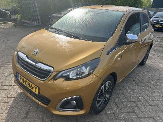 Schadeauto Peugeot 108 1.0e-VTI  Collection 2017/6