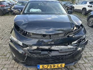 Peugeot 308 SW 1.2 PureTech  Allure Pack picture 2