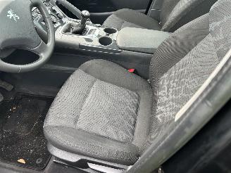 Peugeot 3008 1.6 VTI Premiere picture 6