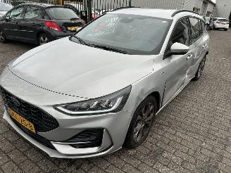 skadebil auto Ford Focus Stationcar 1.0 Hybrid EcoBoost ST Line 2024/9