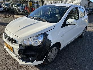 skadebil auto Mitsubishi Space-star 1.0 2017/6