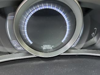 Volvo V-40 2.0  D2   R -Design picture 10