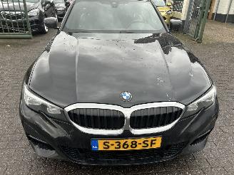 BMW 3-serie 320i Stationcar Automaat  M Pakket picture 2