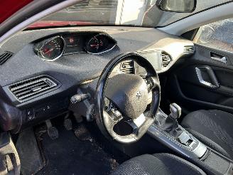 Peugeot 308 Stationcar 1.2 PT  Allure picture 11