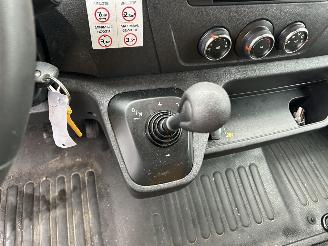 Renault Master RT  T35  2.3 DCI  L3 Bakwagen  Automaat picture 10