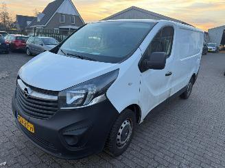Vaurioauto  commercial vehicles Opel Vivaro 1.6 CDTI 2019/9