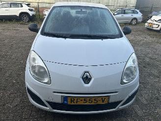 Renault Twingo 1.2 Acces picture 2