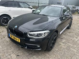 Schadeauto BMW 1-serie 116i   5 Drs 2018/3
