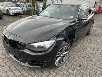 Schadeauto BMW 3-serie GT 318 Diesel 2015/12