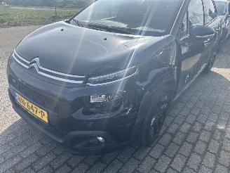 Unfallwagen Citroën C3 1.2 PureTechShine 2017/3