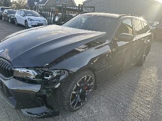 Schadeauto BMW 3-serie 330e  Touring  Automaat ( Leer - Panoramadak )  NW prijs 75000,00 2025/10