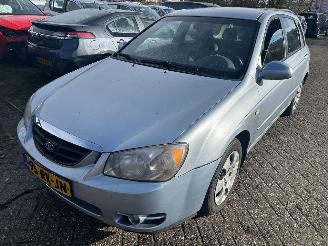 Schadeauto Kia Cerato 2.0  EX   5 Drs 2005/5
