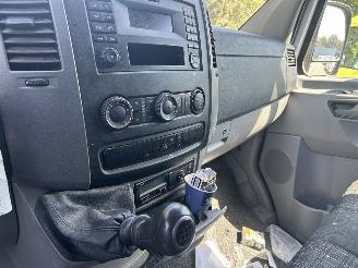 Mercedes Sprinter 216 picture 9