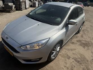 Unfallwagen Ford Focus 1.0 Lease Edition 2017/11