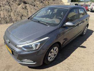 Unfallwagen Hyundai I-20 1.2 HP i-Motion 2015/9