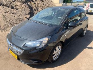 Schadeauto Opel Corsa 1.2 2015/11