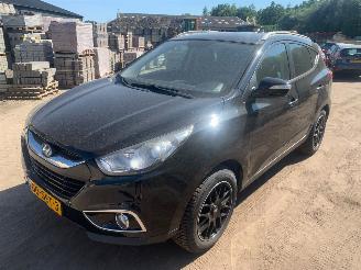 Damaged car Hyundai Ix35 2.0i Business Edition 2011/11