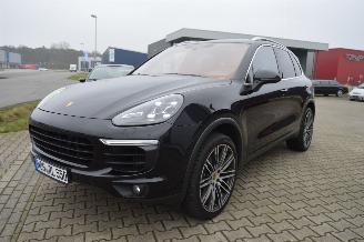 Porsche Cayenne 3,0 Diesel Full options picture 2