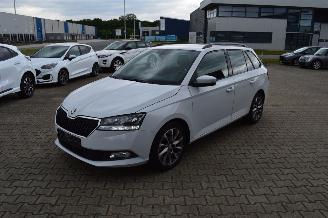 krockskadad bil auto Skoda Fabia 1.0 70 KW Kombi Ambition Klima 2021/6