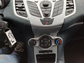 Ford Fiesta 1.25 Champion 5drs airco picture 10