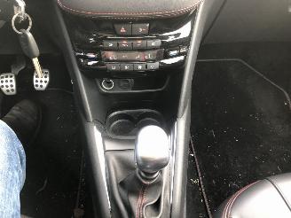 Peugeot 208 GTI 200pk orig 56 dkm picture 10