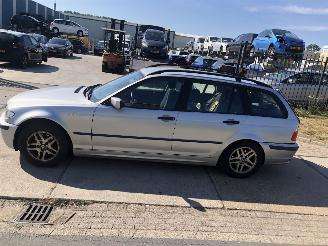 uszkodzony samochody osobowe BMW 3-serie 316i Touring 2003/3