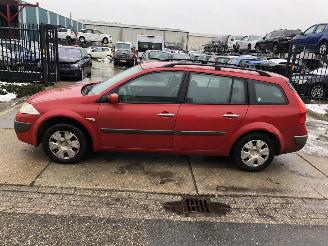 skadebil auto Renault Mégane 16i 16v Combi 2008/10