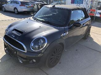 Mini Cooper S Cabrio automaat 135kW E5 picture 2