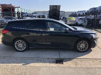 Auto incidentate Ford Focus 1.0 ecoboost 92kW Titanium Business 2021/1