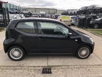 Unfallwagen Volkswagen Up! High Up! Blue Motion 2012/6