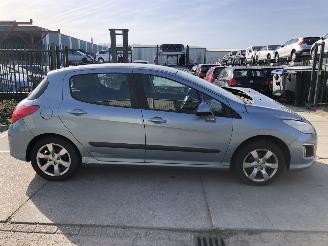 Unfallwagen Peugeot 308 16hdi 68kW E5 5drs 2012/1