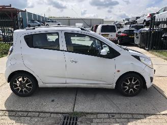 Unfallwagen Chevrolet Spark 1.0i Bi-Fuel LPG 2011/8